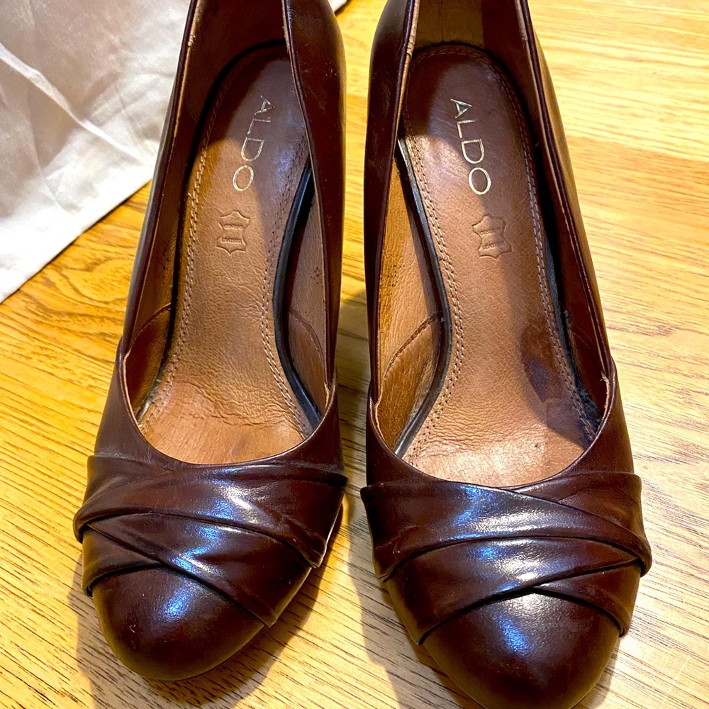 Aldo Leather dress heels
